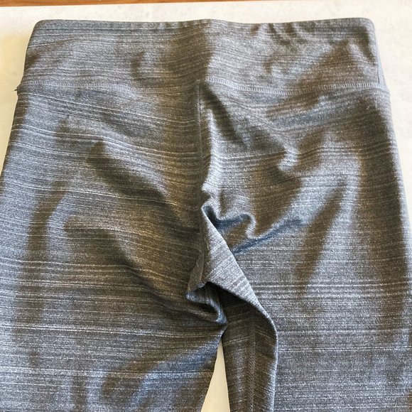 Bench high rise leggings, heathered grey stripe (size M) - Picture 8 of 8